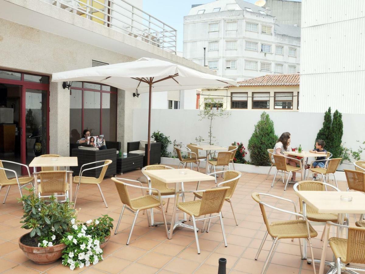 Hostal Mourelos 오그로브 외부 사진