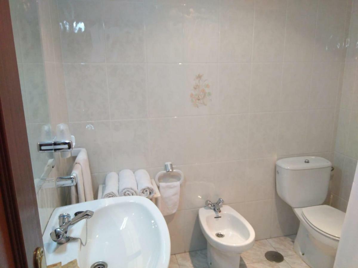 Hostal Mourelos 오그로브 객실 사진